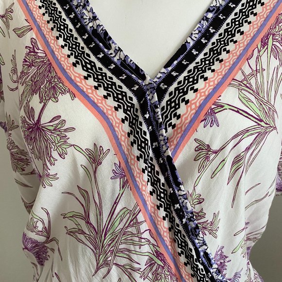 Surplice Patterned Top - Picture 3 of 4